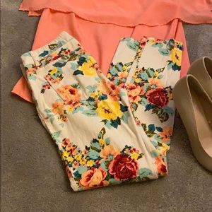 5/$20 Metaphor floral skinny pants